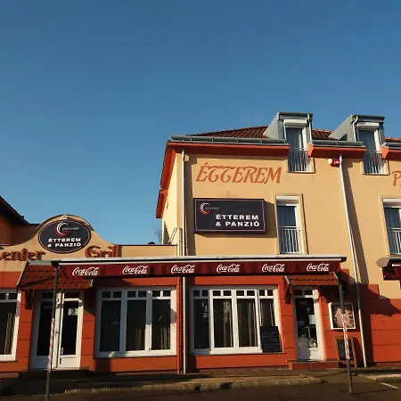 Center Panzio Bed & Breakfast Kozarmisleny