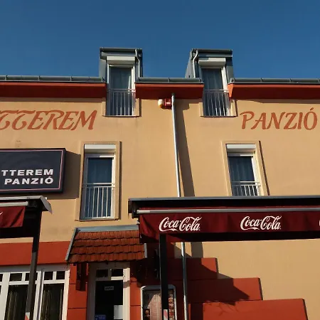 Center Panzio Bed & Breakfast